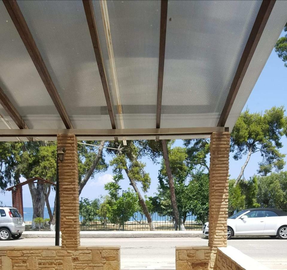 Ενοικιαζόμενα Δωμάτια Πιτσαδιώτη Kiáton Exterior foto